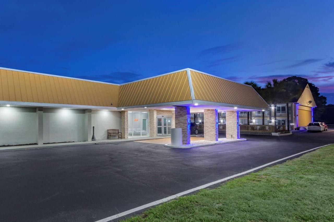 Quality Inn & Suites Pawleys Island Exterior foto